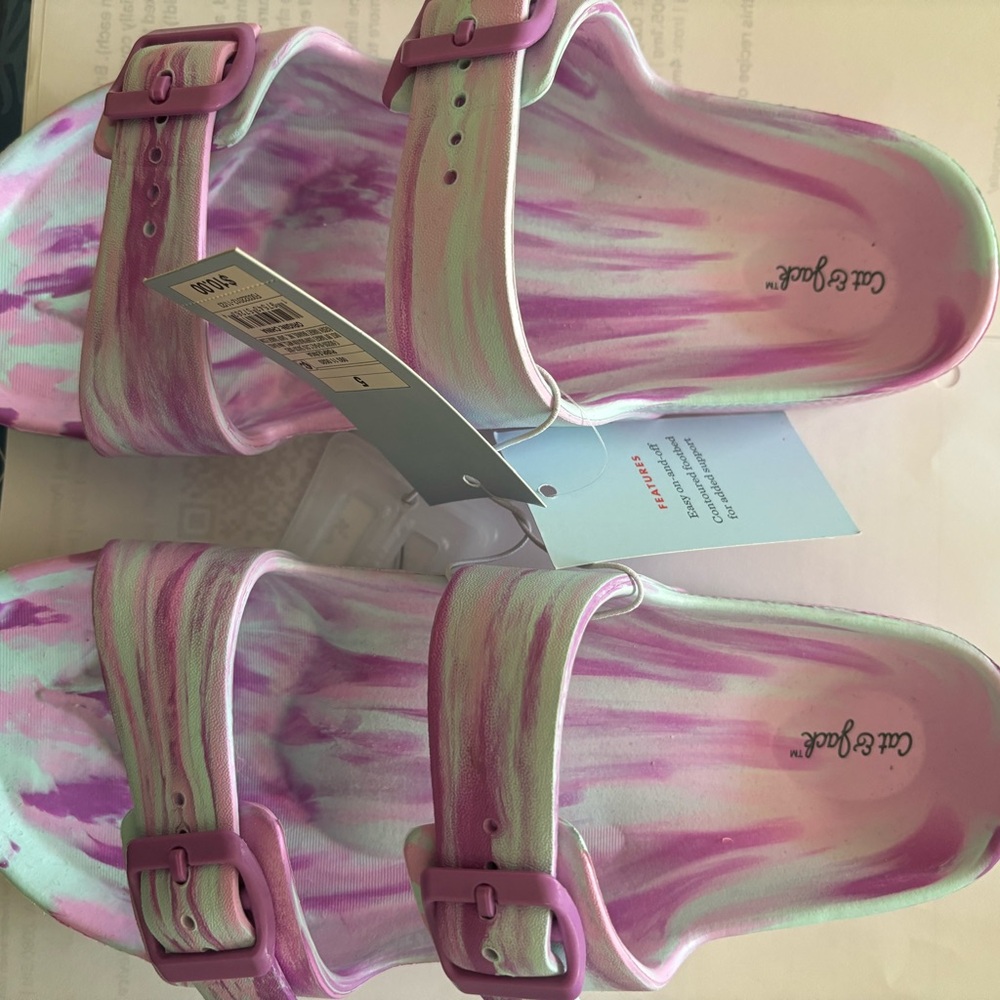 Cat & Jack girls slip on shoes size 5